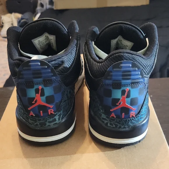 Jordan 3 Retro SE Rare Moto (GS) Boys 5Y Girls 6.5 EUC - Picture 5 of 10